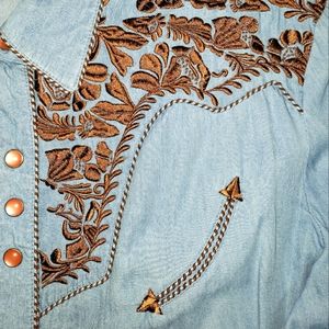 SCULLY EMBROIDERED DENIM WOMEN'S SHIRT
